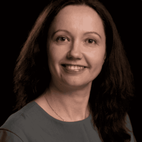 black and white headshot of kelly