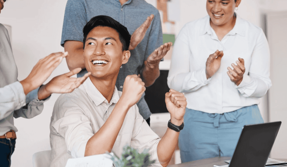 Performance Incentive Plans Explained [In Simple Terms]